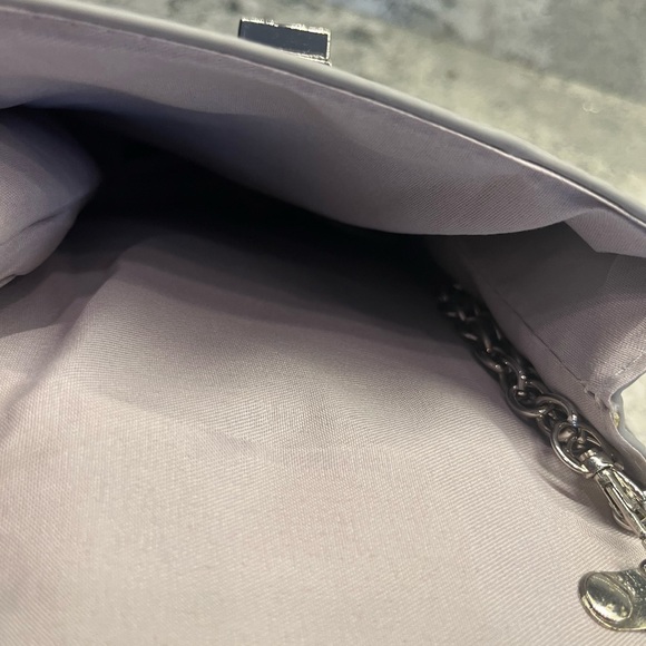 Silver Dressup/ costume purse with silver link chain - Picture 5 of 5